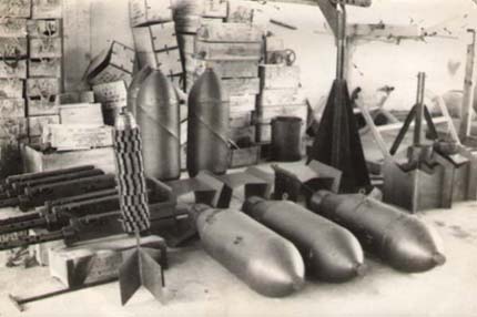 http://www.fas.gob.sv/museo/img/100horas/bombas-001.jpg