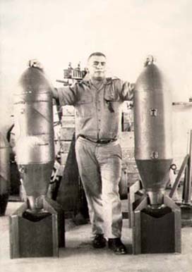 http://www.fas.gob.sv/museo/img/100horas/bombas-002.jpg